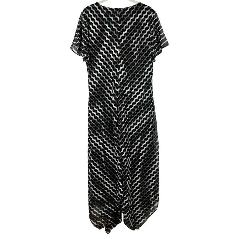 Chico’s Black and White Short Sleeve V-neck Maxi Dress 2 12 - Picture 2 of 9